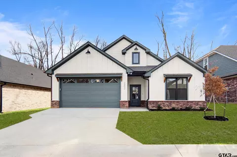 3052 Royal Garden Rd, Tyler, TX 75701