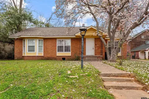 1606 N Summit Ave, Tyler, TX 75702