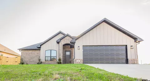 410 Bluebonnet Cir, Chandler, TX 75758