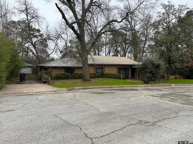 1700 Sampson, Tyler, TX 75701
