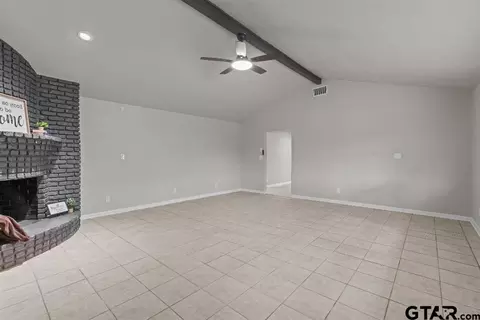 700 E Texas St, Van, TX 75790 photo 7