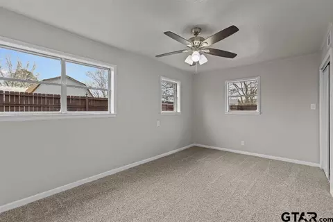 700 E Texas St, Van, TX 75790 photo 17