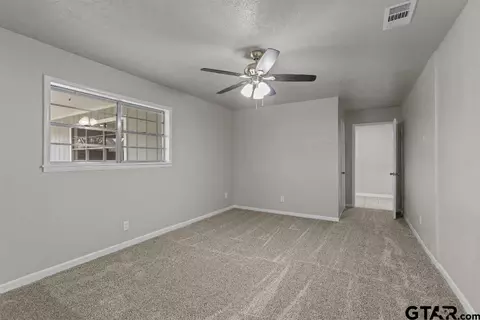 700 E Texas St, Van, TX 75790 photo 11