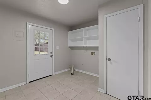 700 E Texas St, Van, TX 75790 photo 20