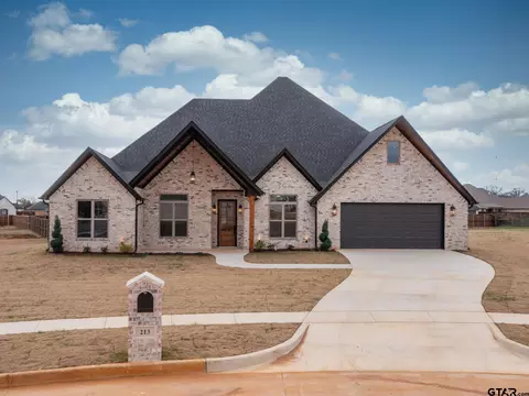 213 Serenity Dr, Bullard, TX 75757
