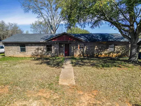 1109 Amanda Dr, Whitehouse, TX 75791