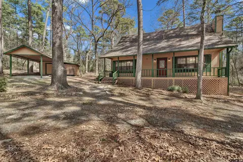 350 Calm Water Ln, Holly Lake Ranch, TX 75765