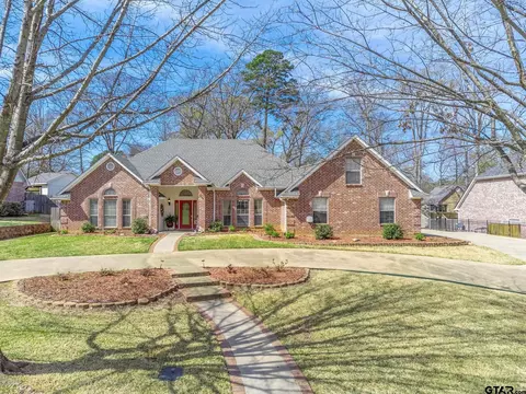 3719 Holly Trl, Longview, TX 75605