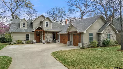 201 Dogwood Lakes Cir, Bullard, TX 75757