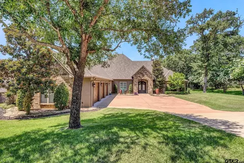 2819 Hogan Ct, Tyler, TX 75709