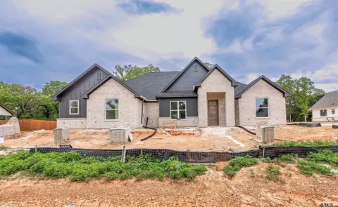14447 Woodland Creek Dr, Tyler, TX 75706