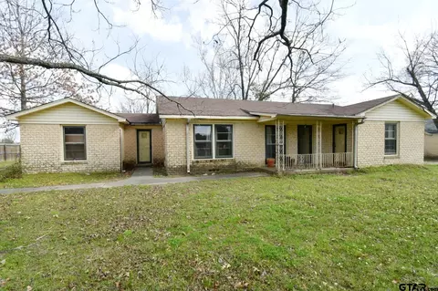 819 N Winnsboro St, Quitman, TX 75783