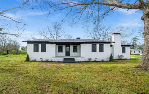 98 Wilson St, Arp, TX 75750