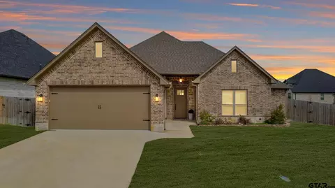 4309 Dry Creek Ct, Tyler, TX 75703