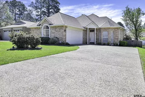 405 Fairway Dr, Athens, TX 75751