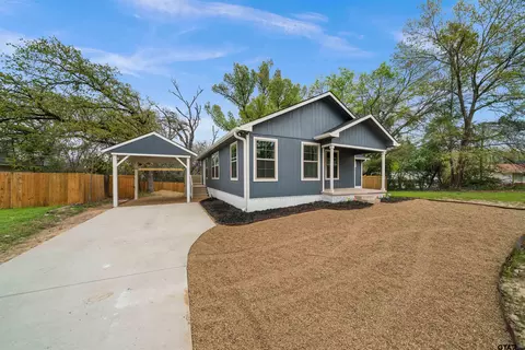 1818 Old Noonday Dr, Tyler, TX 75701