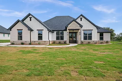 8059 Freestone Dr, Bullard, TX 75757