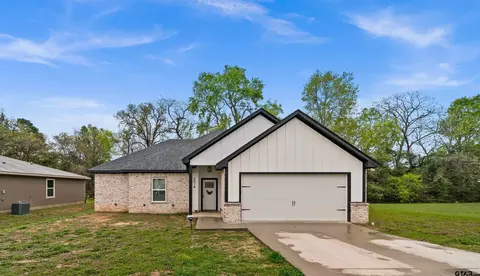 3014 Moorehead, Tyler, TX 75701