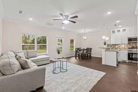 723 N Ross Ave, Tyler, TX 75702