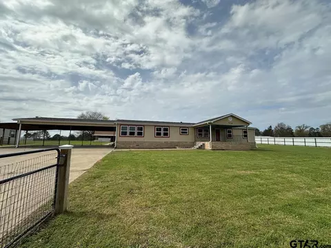 5026 Cherokee, Chandler, TX 75758