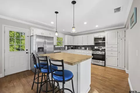 1008 Guinn Dr, Tyler, TX 75701