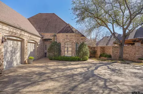 402 Greenway Cir, Tyler, TX 75701