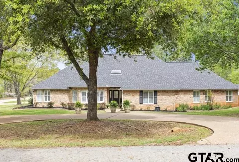 18098 Eagle Peak Dr, Lindale, TX 75771