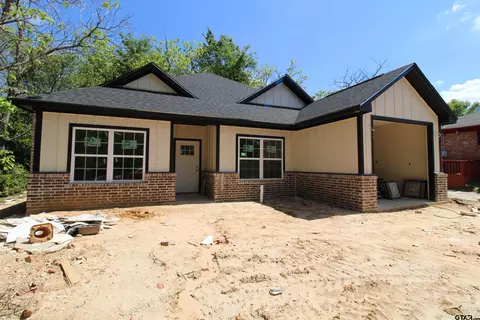910 S Lyons Ave, Tyler, TX 75701