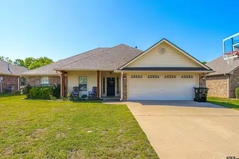 11195 Water Oak Dr, Flint, TX 75762