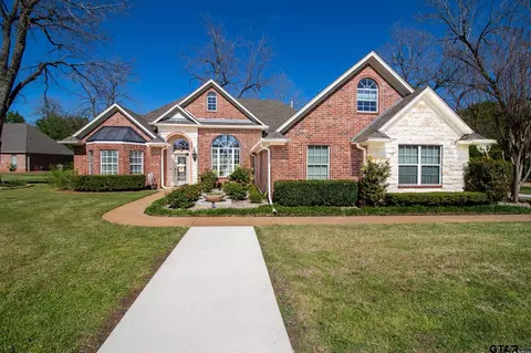 205 King Ct, Bullard, TX 75757