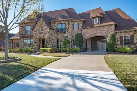 415 Wyndemere Blvd, Heath, TX 75032