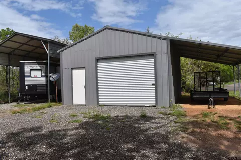 822 An County Rd 2224, Tennessee Colony, TX 75861
