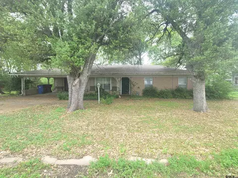 901 N Naid St, Grand Saline, TX 75140