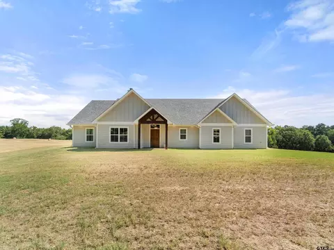 4514 Arrowwood Rd, Gilmer, TX 75644