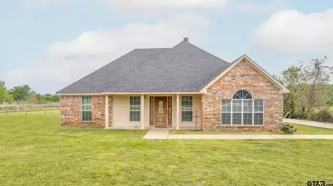 1136 E Bailey, Troup, TX 75789