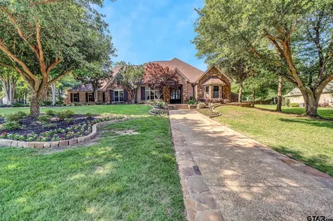 5 Sandy Creek Dr, Longview, TX 75605