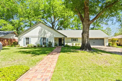 1916 Parkway Pl, Tyler, TX 75701