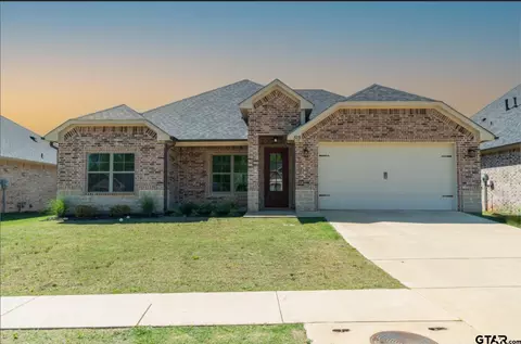 515 Cornerstone Rd, Lindale, TX 75771