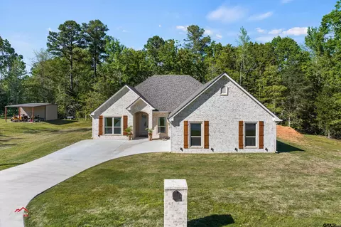 153 Little Hickory Dr, Gladewater, TX 75647