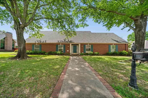 2103 Baylor St, Jacksonville, TX 75766