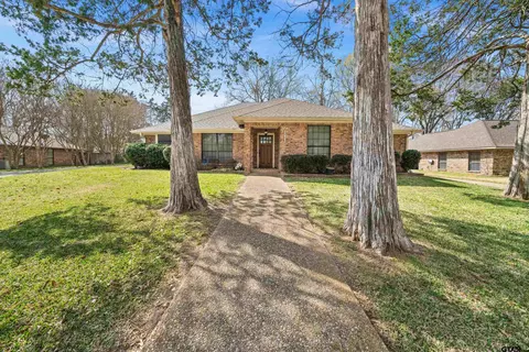 5805 Sheffield Dr, Tyler, TX 75703