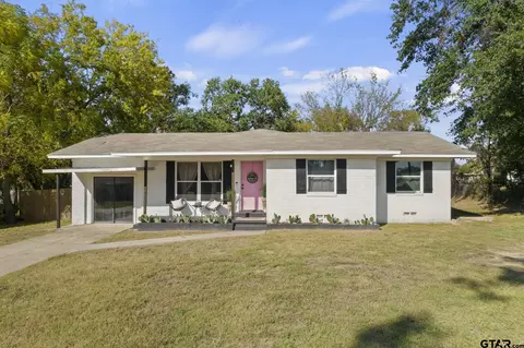 507 Linda Kay Dr, Winnsboro, TX 75494