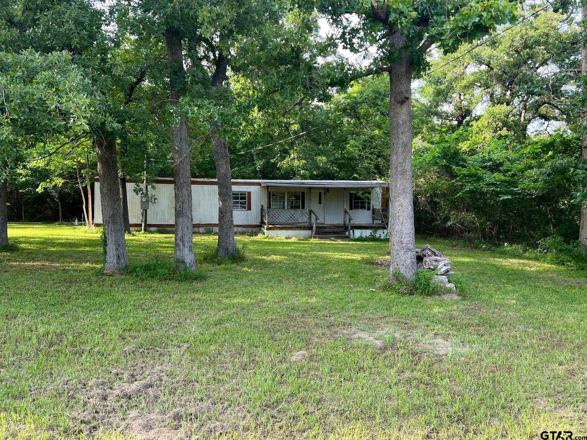 22049 Driftwood Dr  