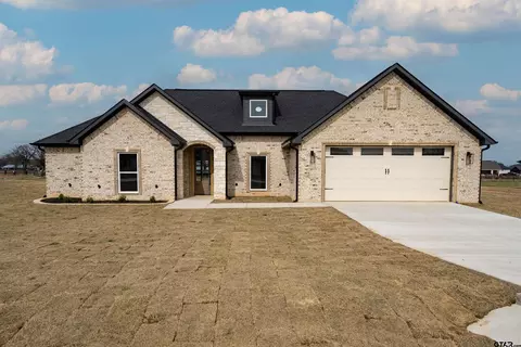 16265 Eagle Ln, Lindale, TX 75771