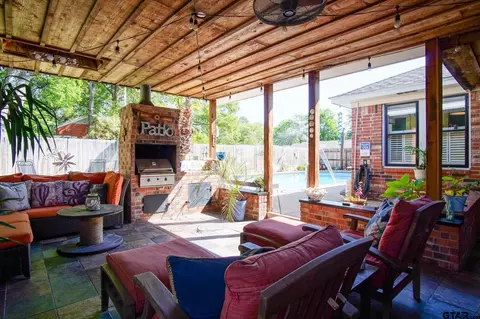 702 Mitchell St, Gilmer, TX 75644 photo 29