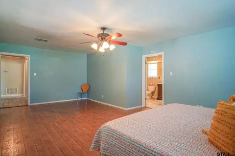 702 Mitchell St, Gilmer, TX 75644 photo 16