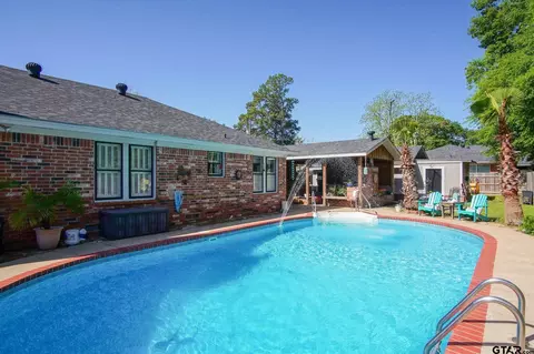 702 Mitchell St, Gilmer, TX 75644 photo 33