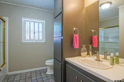 702 Mitchell St, Gilmer, TX 75644 photo 23