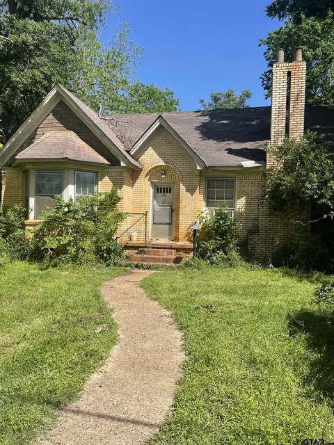 126 W Lawrence, Jacksonville, TX 75766