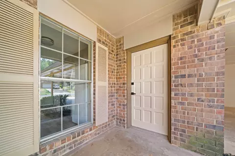 4210 Edinburgh, Tyler, TX 75703
